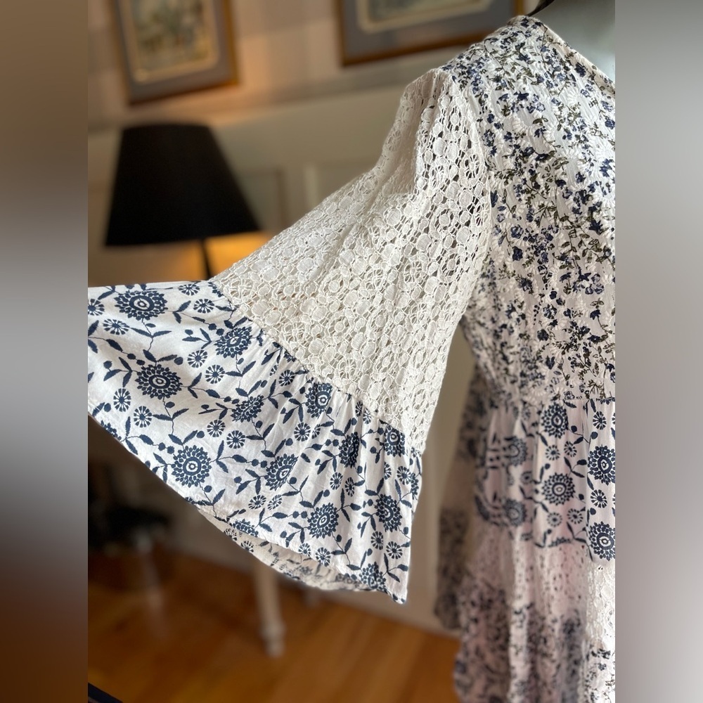 Chic Bohemian Lace Dress in Blue and White Size Small - Picture 10 of 13